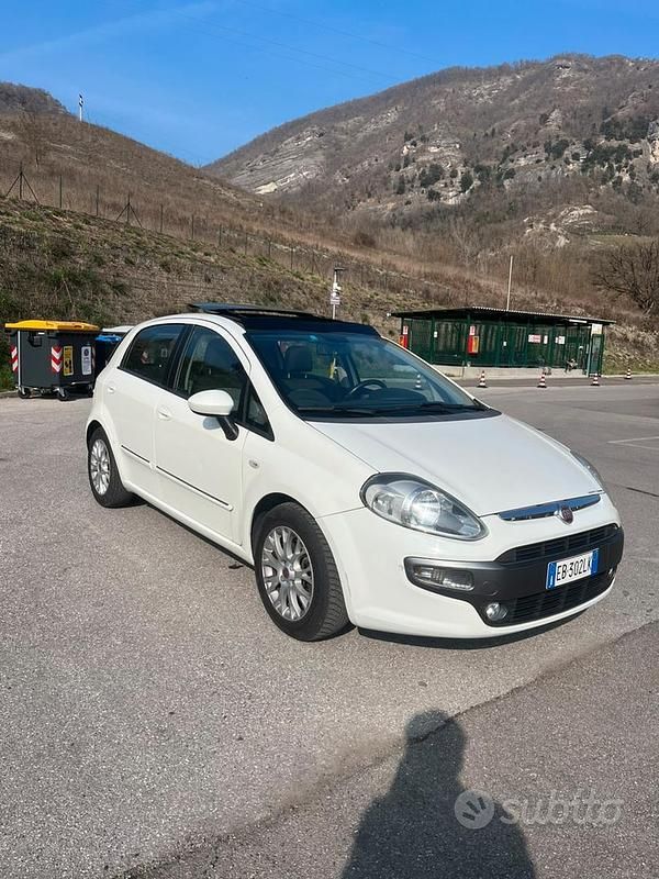 Usata Fiat Punto Evo 95 CV (69 kW) 2010 Bianco Utilitaria
