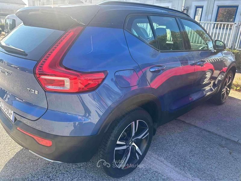 Usata Volvo XC40 R-Design 163 CV (119 kW) 2020 Blu/azzurro SUV