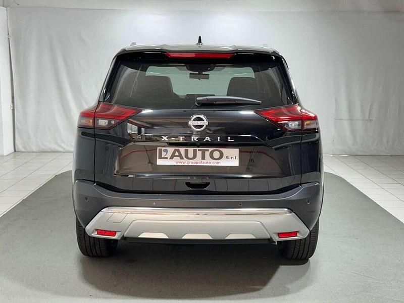 Nuova Nissan X-Trail Tekna 163 CV (119 kW) 2025 Black pearl SUV