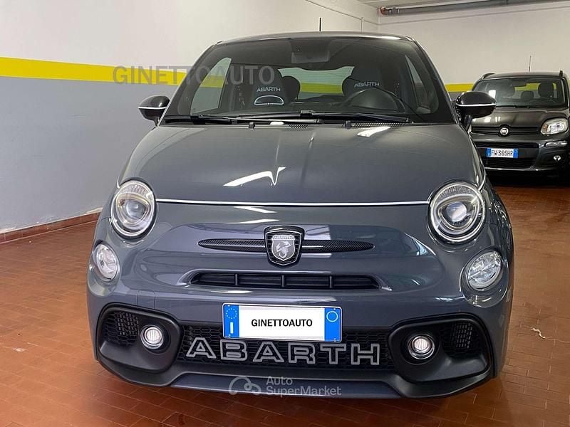 Usata Abarth 595 Turismo 165 CV (121 kW) 2019 Grigio pastello Utilitaria