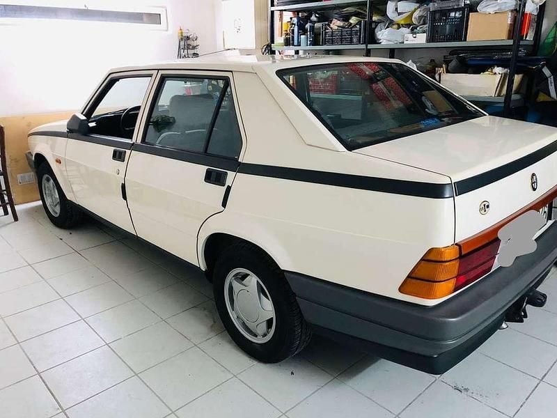 Usata Alfa Romeo 75 110 CV (80 kW) 1987 Berlina