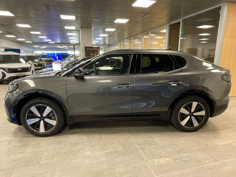 Nuova Ford Capri Extended Range 210 kW (286 CV) 2025 Magnetic grey SUV