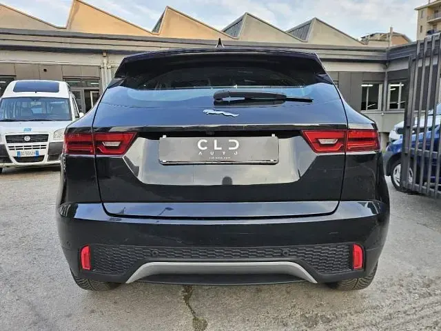 Begagnad Jaguar E-Pace 150 HK (110 kW) 2019 Svart SUV