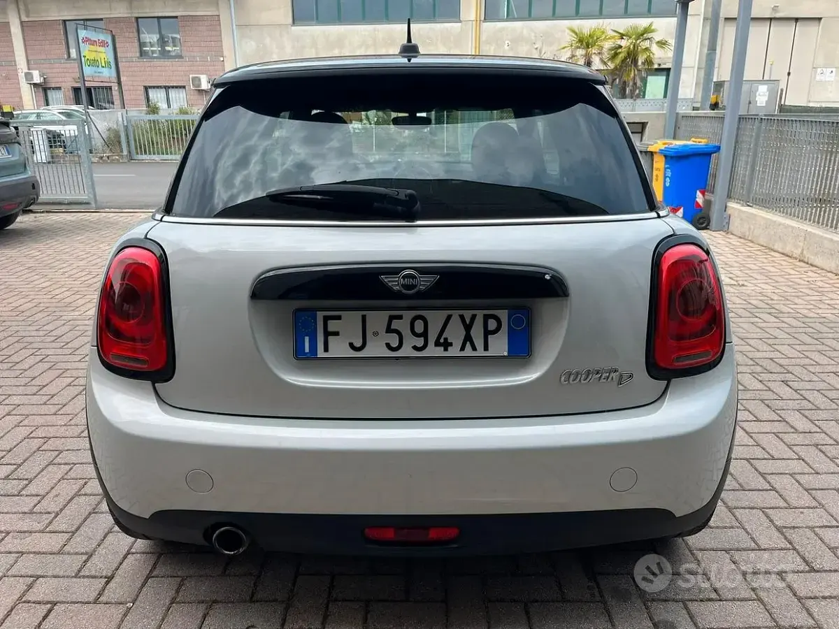 Usata Mini One D Hype 116 CV (85 kW) 2017 Grigio Utilitaria