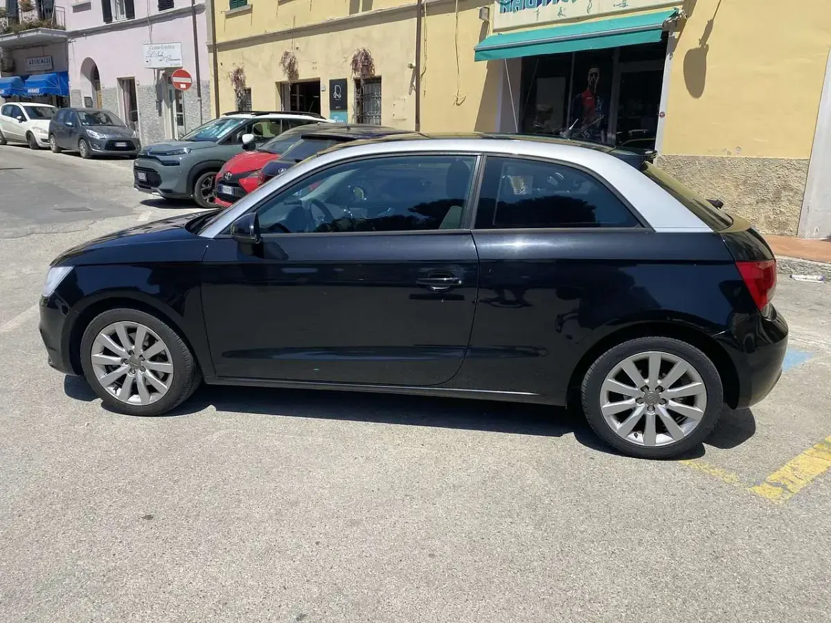 Usata Audi A1 Attraction 105 CV (77 kW) 2011 Other Utilitaria
