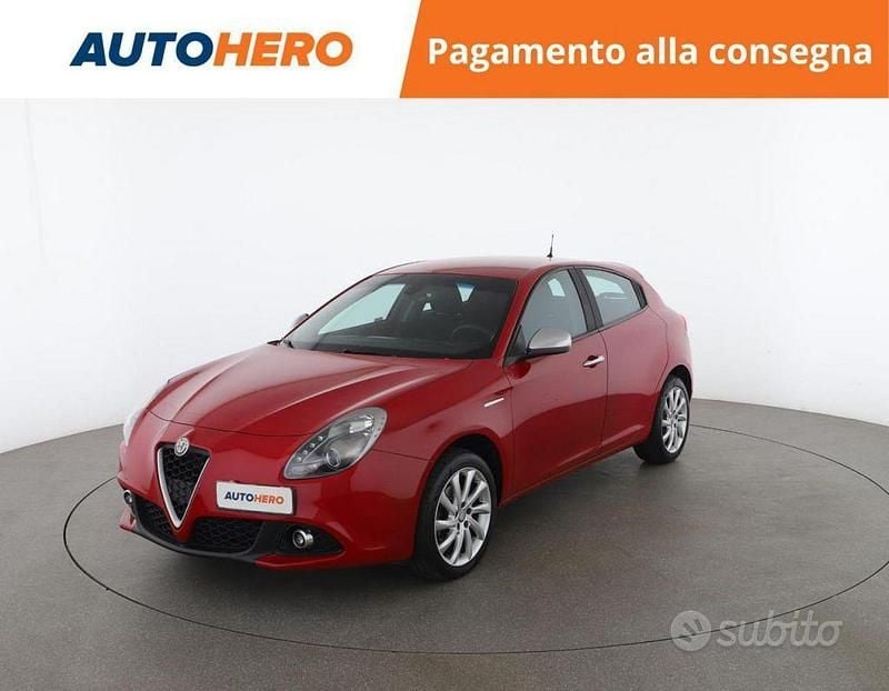 Rosso Usata 2018 Alfa Romeo Giulietta Super Tre volumi | 14.999 € (Buon prezzo) - Immagine 1/2