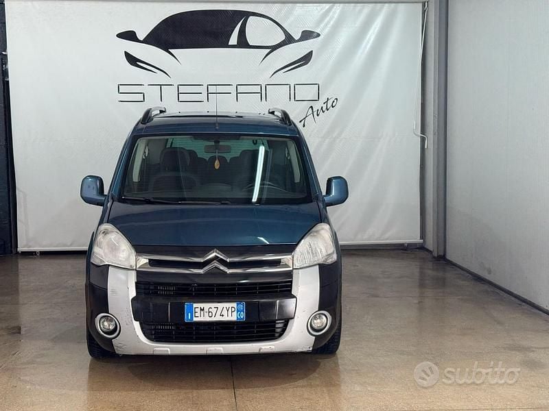 Usata Citroën Berlingo XTR 92 CV (67 kW) 2012 Blu Monovolume