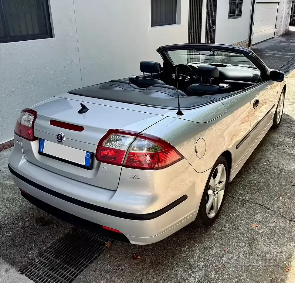 Usata Saab 9-3 Cabriolet Vector 150 CV (110 kW) 2005 Grigio Cabrio