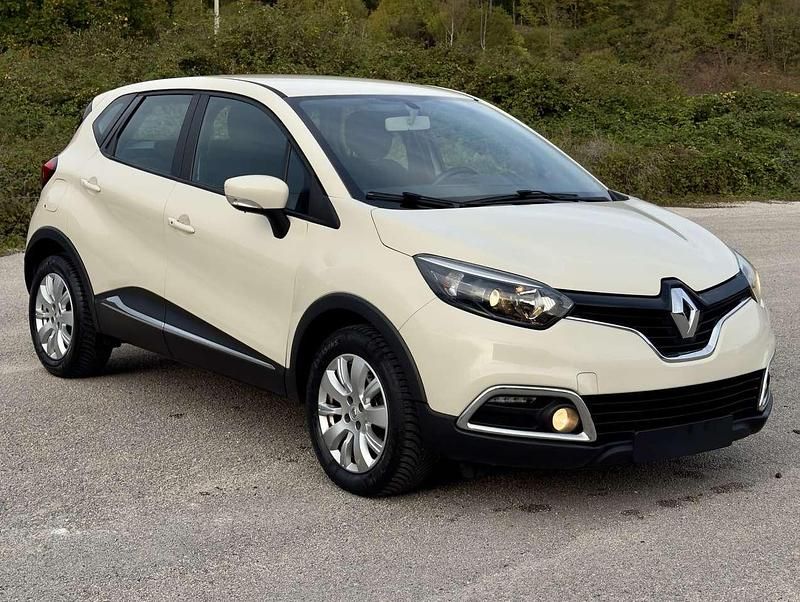 Usata Renault Captur 110 CV (80 kW) 2015 Beige SUV