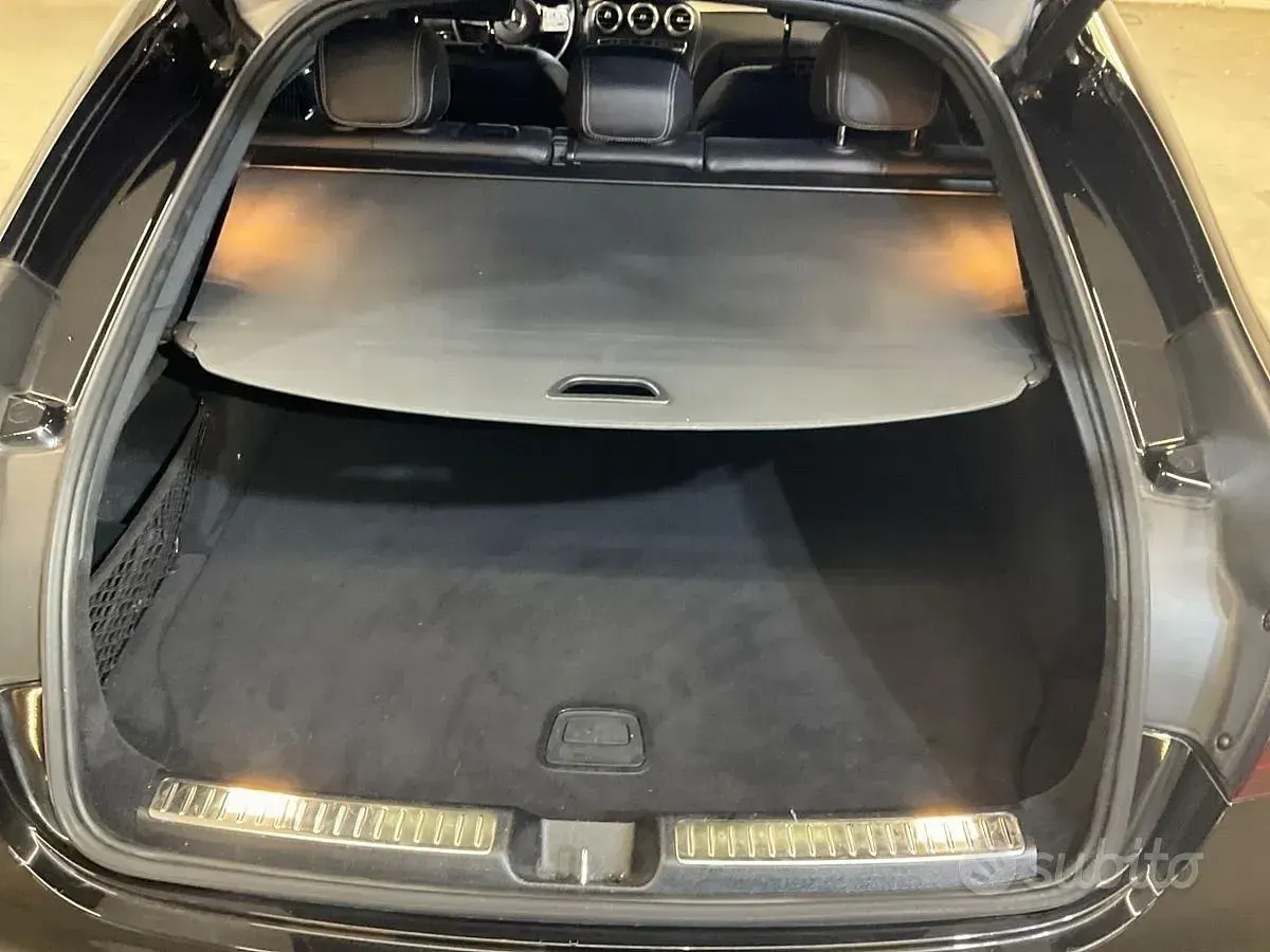 Usata Mercedes GLC220 AMG line 194 CV (142 kW) 2022 Nero SUV