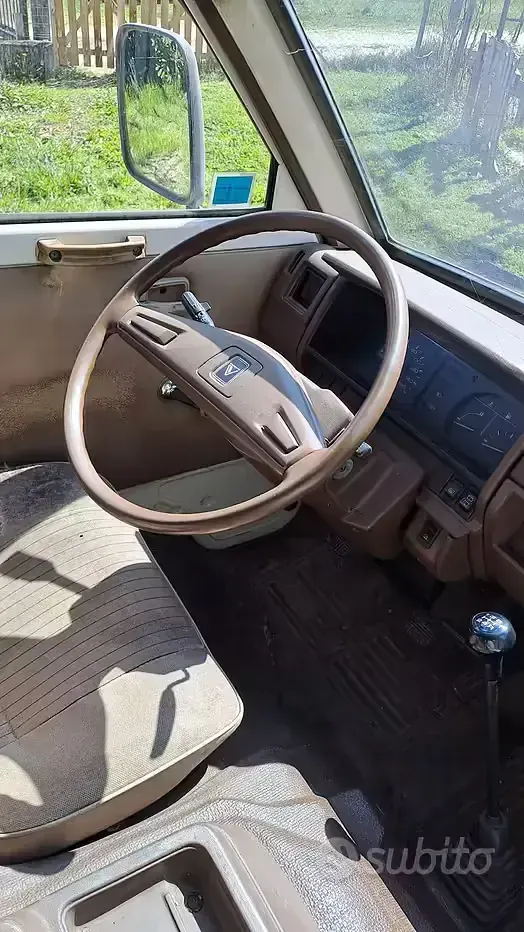 Usata Nissan Vanette 61 CV (44 kW) 1990 Bianco Monovolume