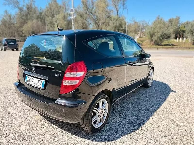 Usata Mercedes A180 Elegance 108 CV (79 kW) 2007 Nero Coupé