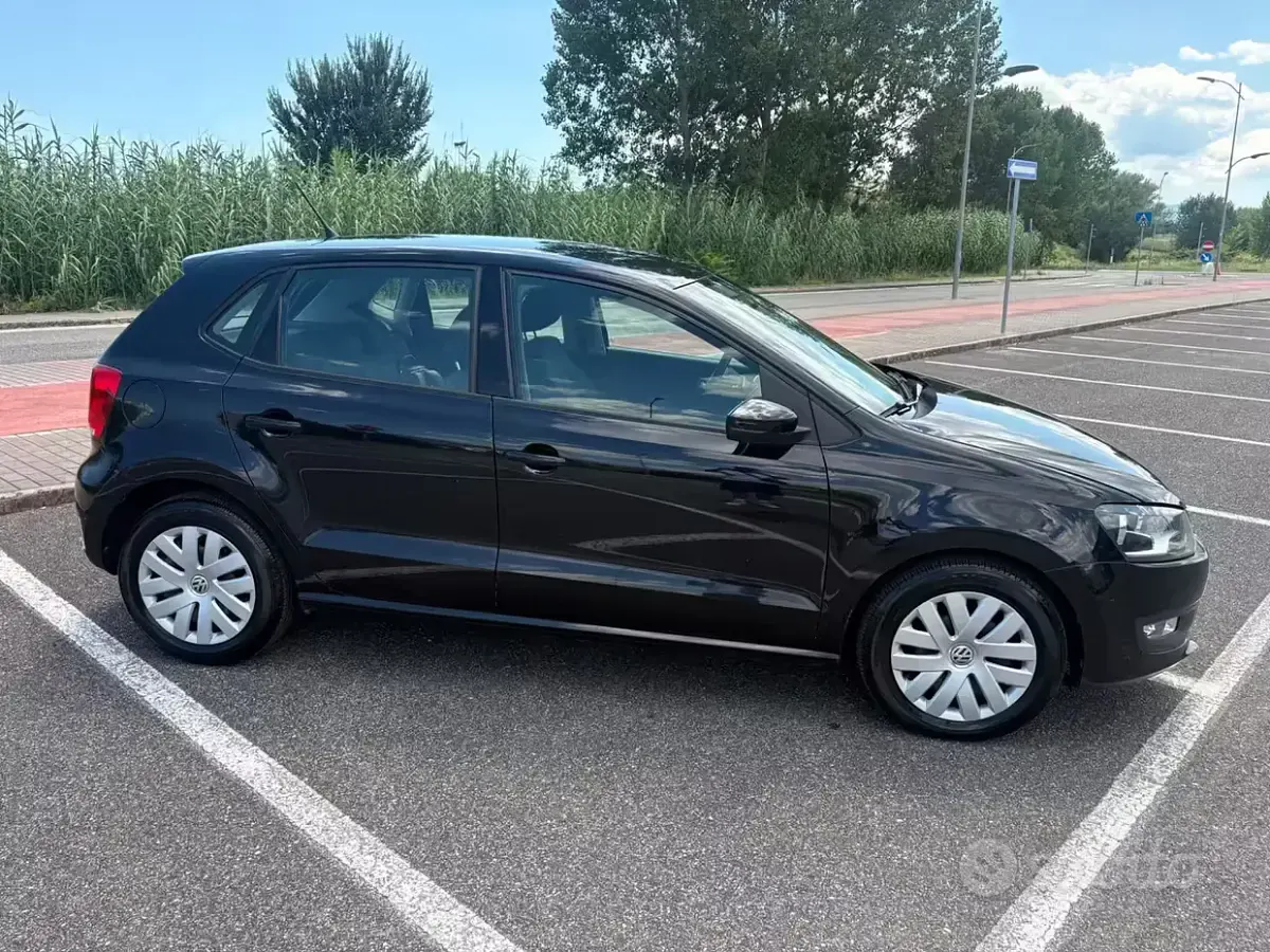 Usata VW Polo 75 CV (55 kW) 2014 Nero Berlina