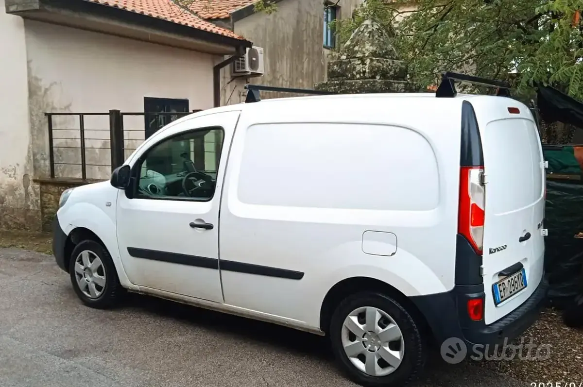 Usata Renault Kangoo 90 CV (66 kW) 2013 Bianco Monovolume