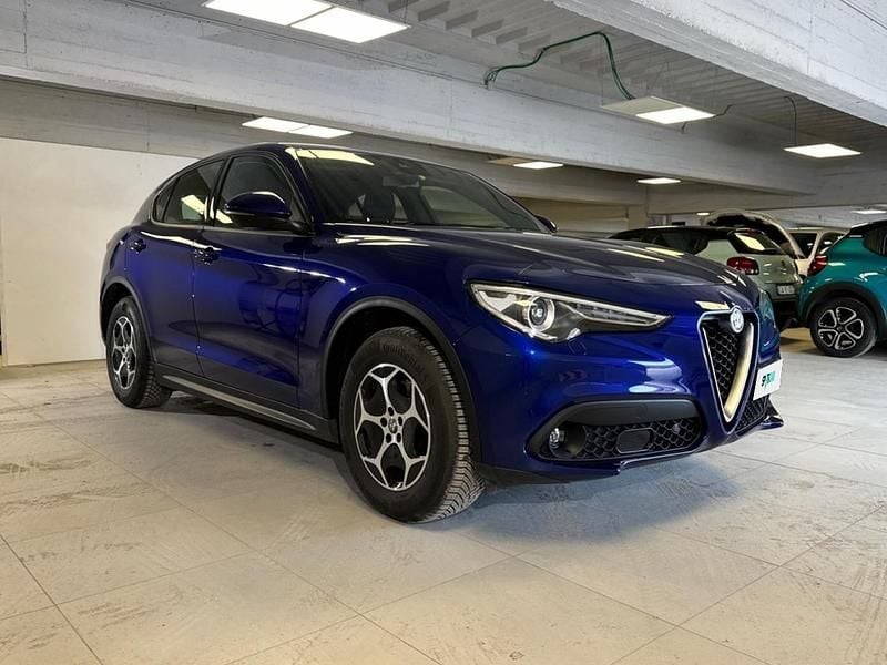 Usata Alfa Romeo Stelvio Super 190 CV (139 kW) 2022 Blu SUV