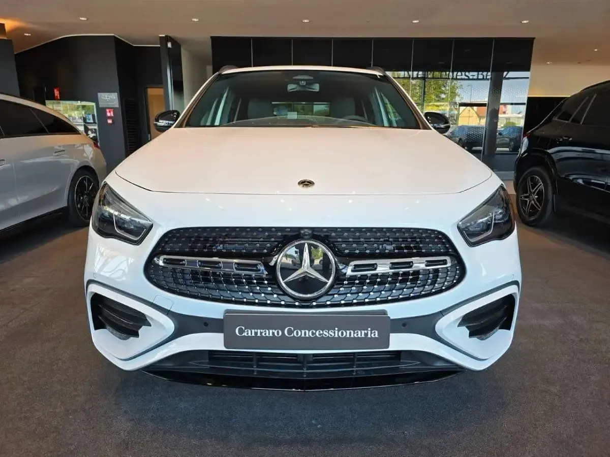 Nuova Mercedes GLA200 150 CV (110 kW) 2026 Bianco polare SUV