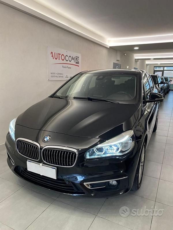 Usata BMW 216 Luxury Line 116 CV (85 kW) 2018 Nero Monovolume