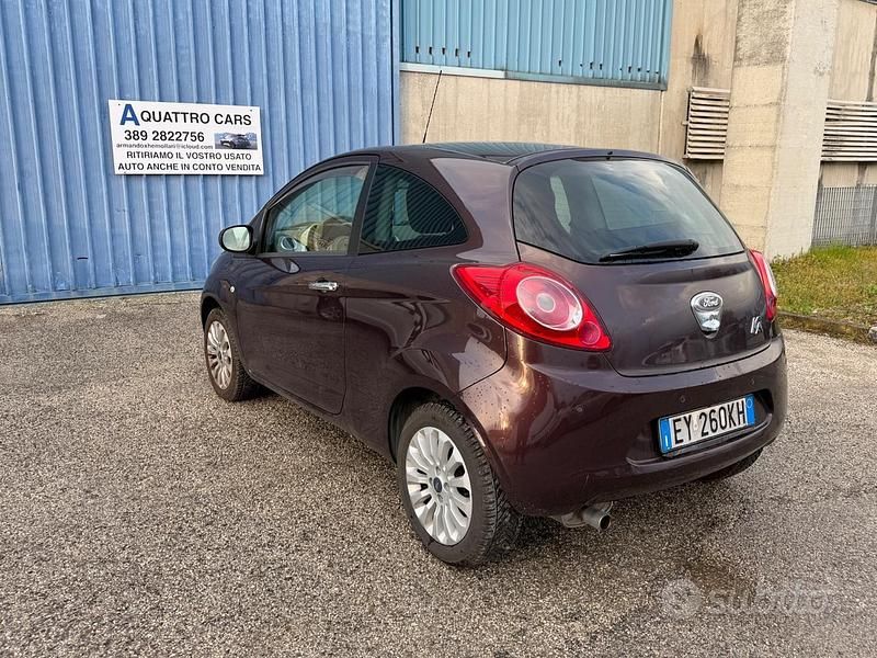 Usata Ford Ka Titanium 69 CV (50 kW) 2015 Beige Berlina