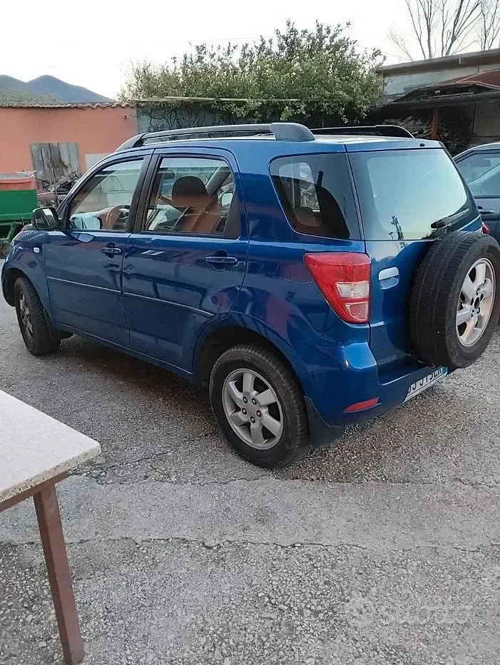 Usata Daihatsu Terios 105 CV (77 kW) 2007 Blu SUV