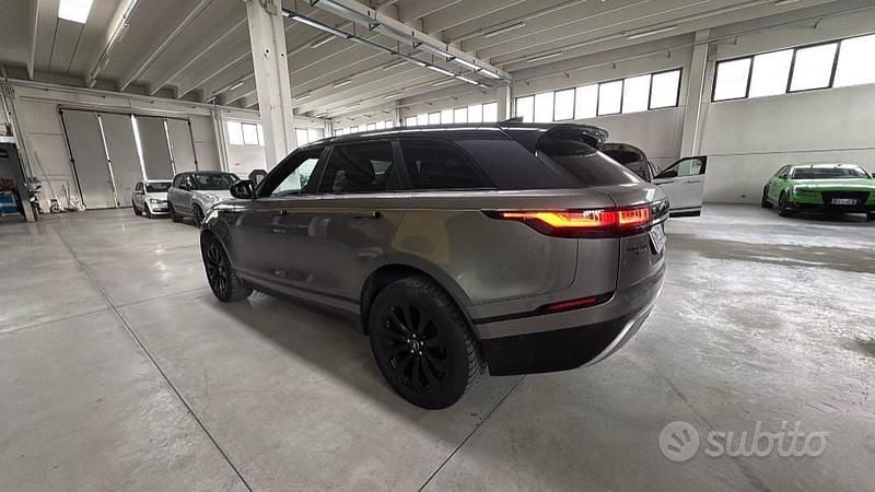 Usata Land Rover Range Rover Velar R-Dynamic 241 CV (177 kW) 2017 Grigio SUV