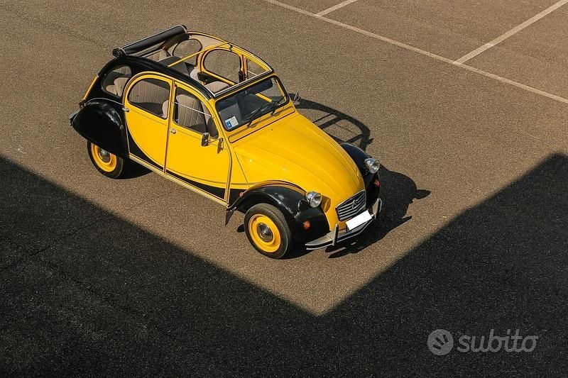 Usata Citroën 2CV Charleston 28 CV (20 kW) 1984 Giallo Berlina