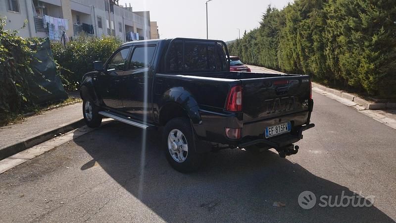 Usata Tata Xenon 140 CV (102 kW) 2010 Nero Pick-up