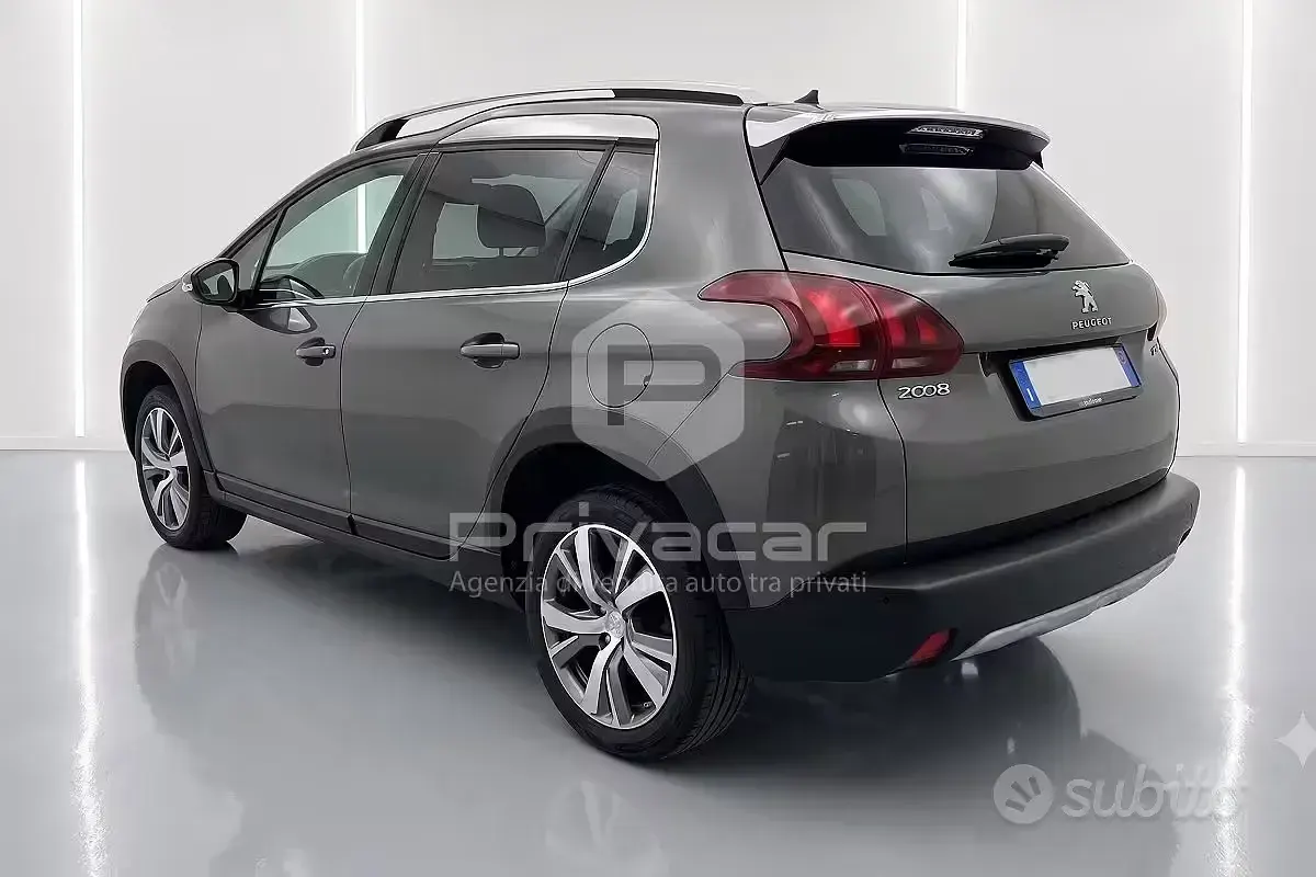 Usata Peugeot 2008 Allure 102 CV (75 kW) 2019 Grigio SUV
