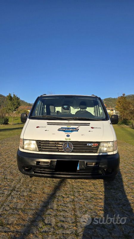 Usata 2004 Mercedes Vito Furgone | 4999 € (Ottimo prezzo) - Immagine 1/4