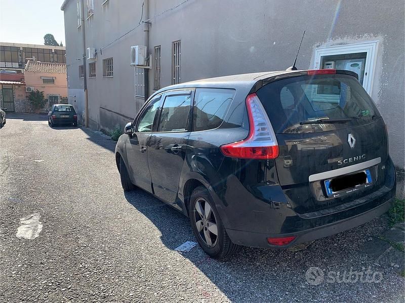 Usata Renault Scénic III 130 CV (95 kW) 2011 Nero Monovolume