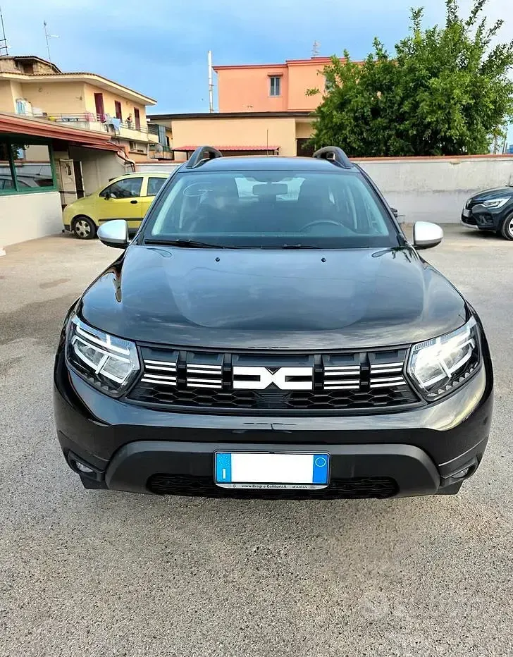 Usata Dacia Duster Comfort 114 CV (83 kW) 2023 Nero SUV