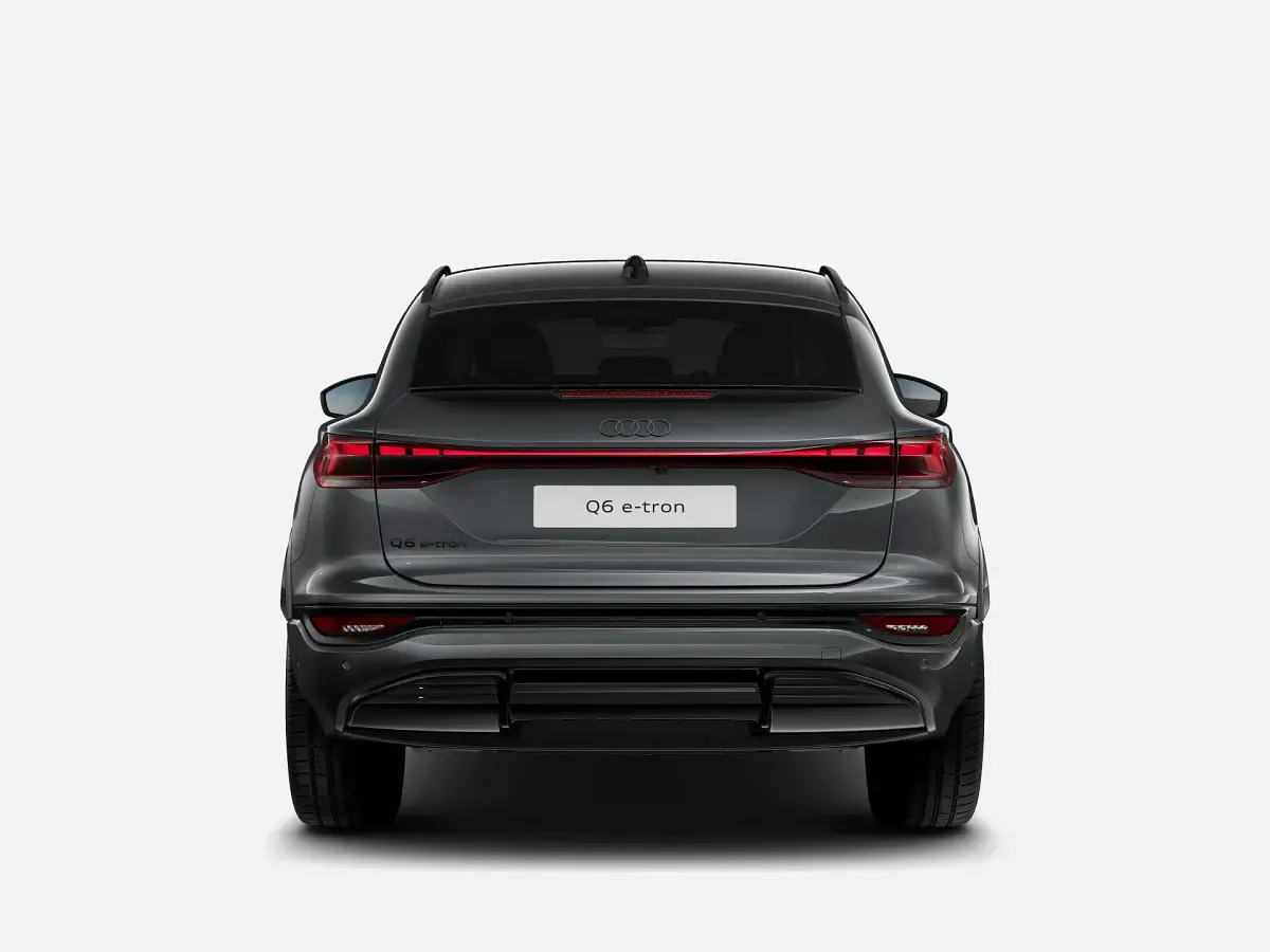 Nuova Audi Q6 Sportback e-tron S-Line 119 kW (163 CV) 2026 Grigio daytona perla SUV