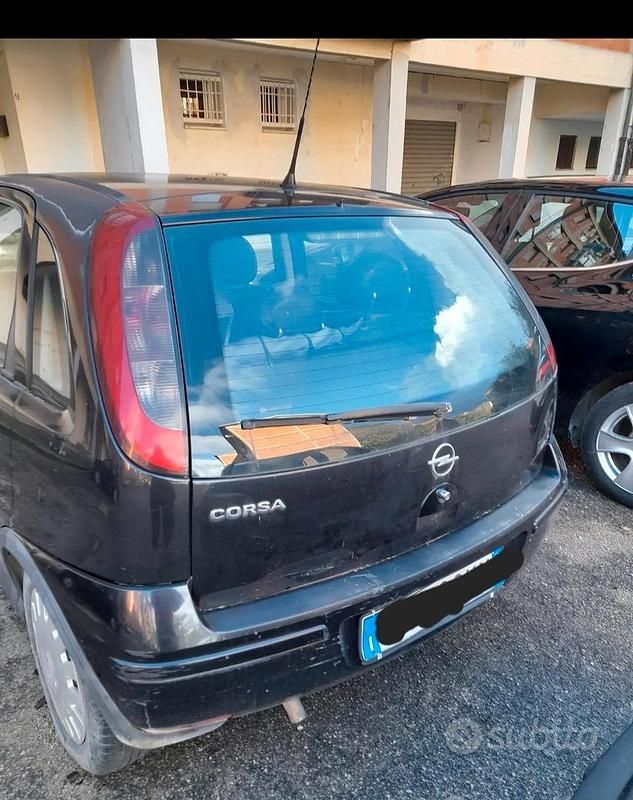 Usata Opel Corsa 2004 Nero Utilitaria