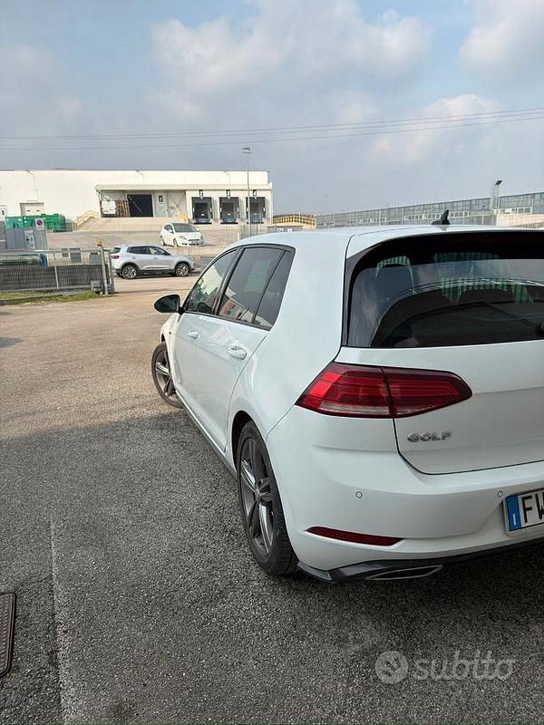 Usata VW Golf VII R-line 115 CV (84 kW) 2019 Bianco Berlina