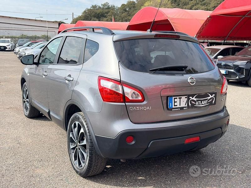 Usata Nissan Qashqai Tekna 110 CV (80 kW) 2013 Grigio SUV