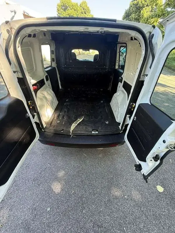 Usata Fiat Doblò Active 105 CV (77 kW) 2015 Monovolume