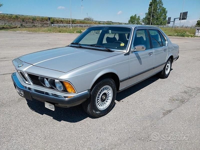 Usata BMW 733 197 CV (144 kW) 1981 Grigio Berlina