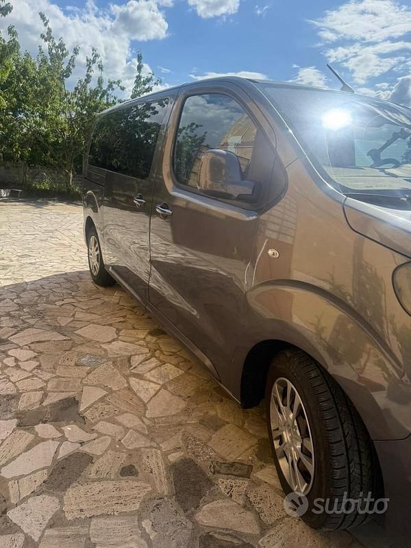 Usata Citroën Spacetourer 150 CV (110 kW) 2016 Grigio Monovolume