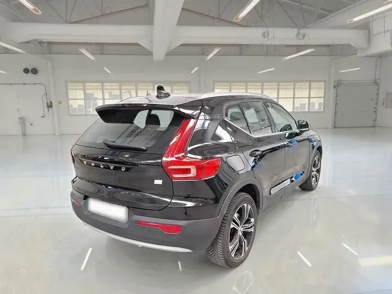 Usata Volvo XC40 Inscription 179 CV (131 kW) 2021 Nero SUV