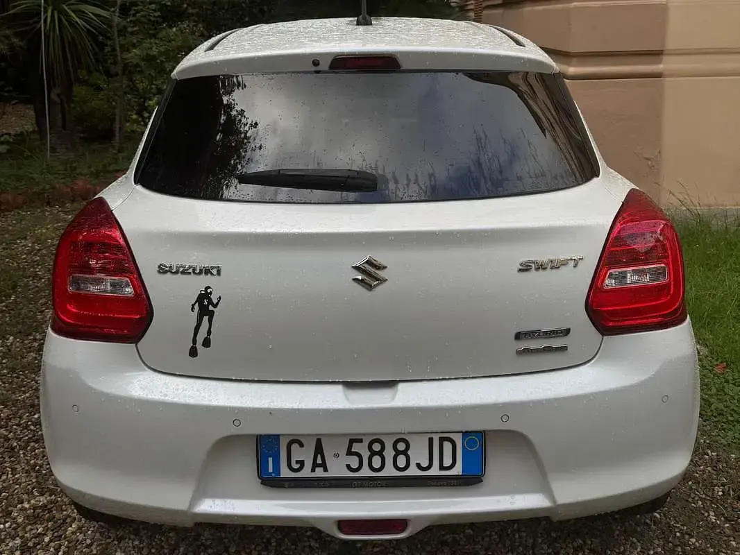 Usata Suzuki Swift 83 CV (61 kW) 2020 Bianco Utilitaria