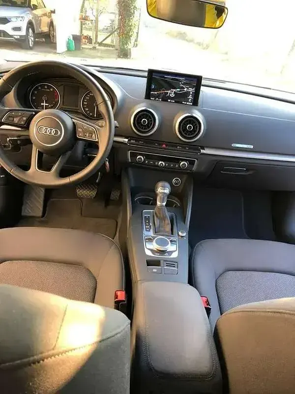 Usata Audi A3 Admired 131 CV (96 kW) 2019 Nero Berlina