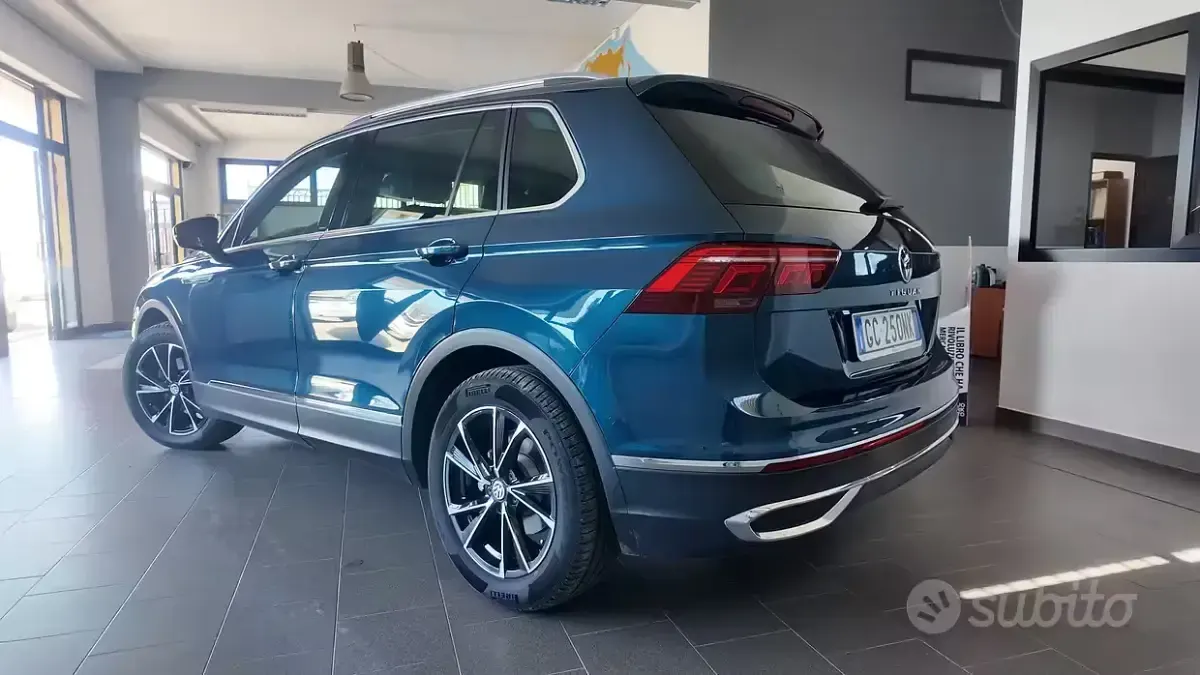 Usata VW Tiguan Elegance 150 CV (110 kW) 2020 Verde SUV