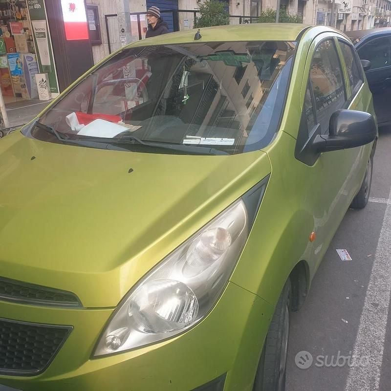 Usata Chevrolet Spark 68 CV (50 kW) 2011 Verde Utilitaria
