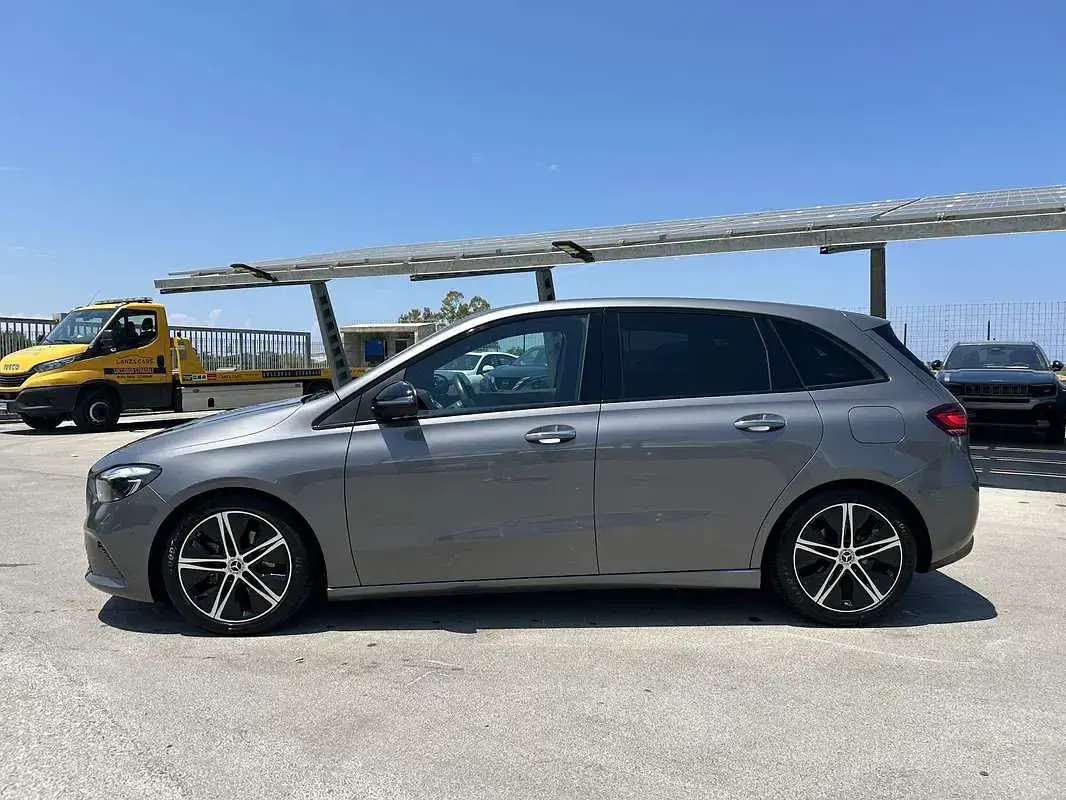 Usata Mercedes B200 Premium 150 CV (110 kW) 2023 Utilitaria