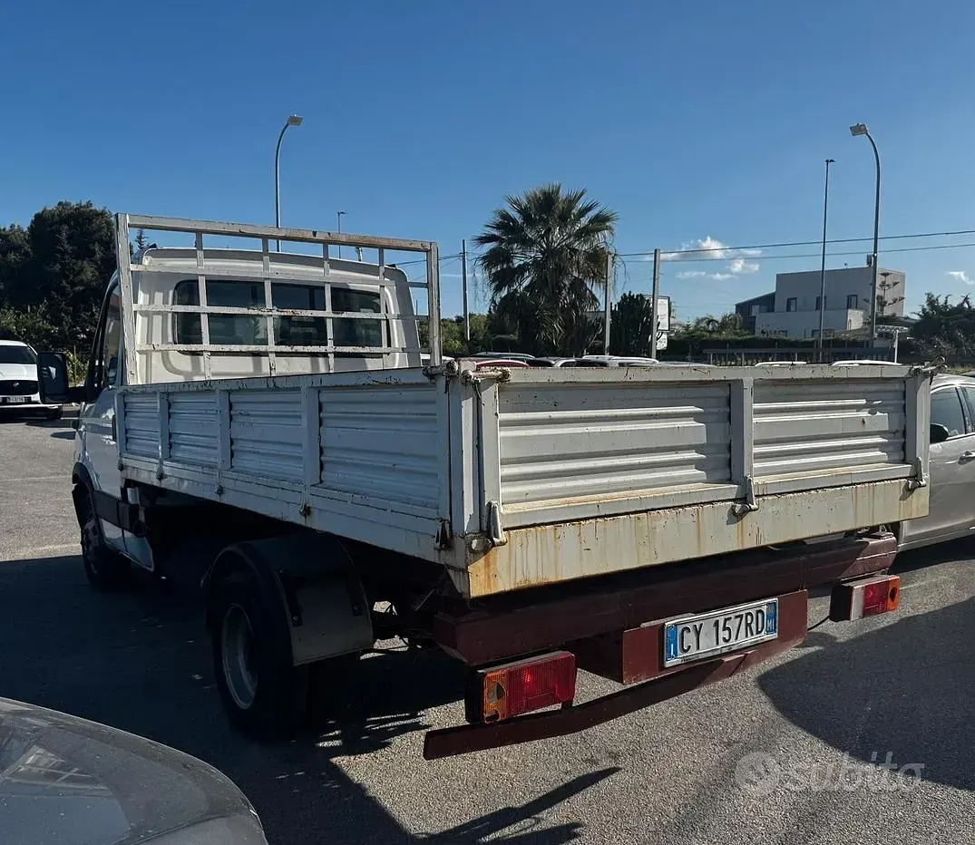 Usata Iveco Daily 96 CV (70 kW) 2005 Bianco