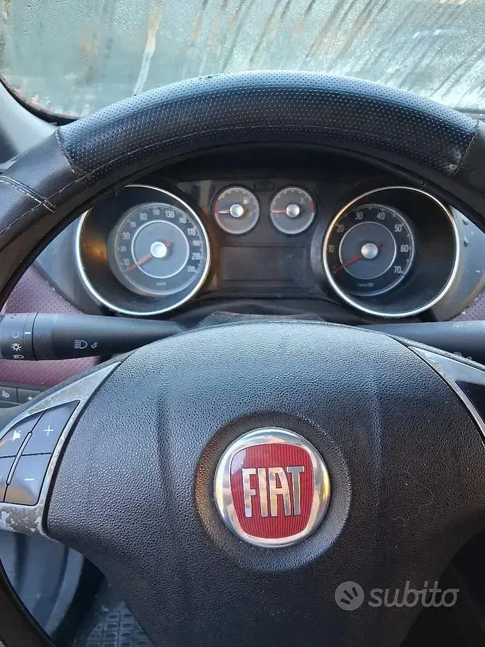 Usata Fiat Punto Evo 77 CV (56 kW) 2011 Utilitaria
