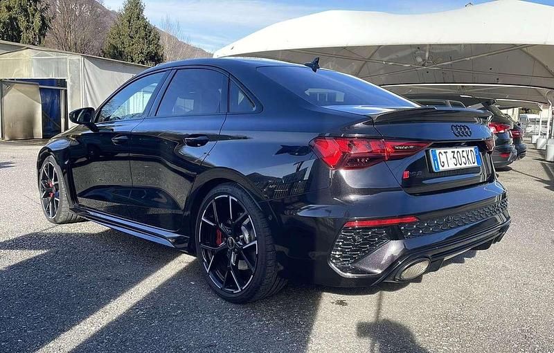 Usata Audi RS3 Ambiente 400 CV (294 kW) 2024 Nero Berlina