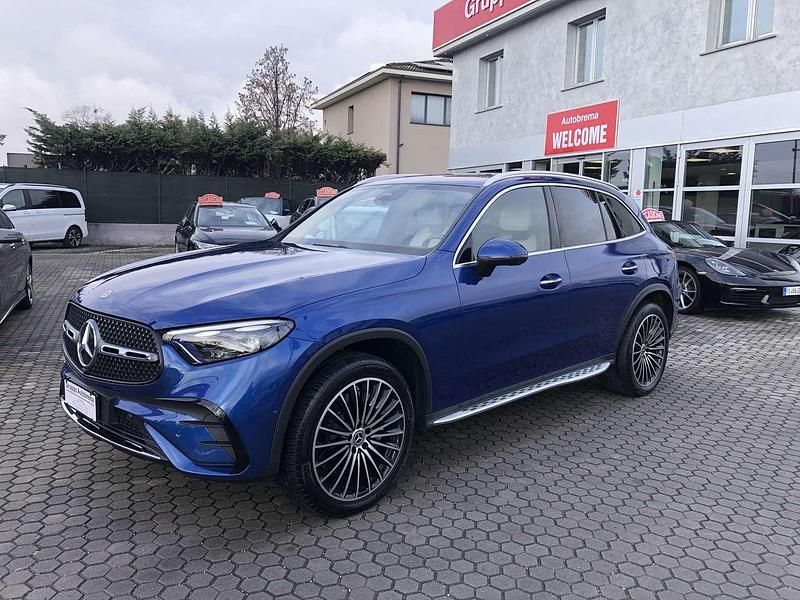Usata Mercedes GLC300e AMG Line Premium Plus 197 CV (144 kW) 2023 Blu/azzurro SUV
