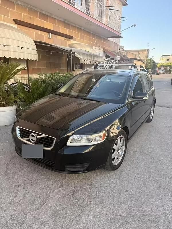 Usata Volvo V50 109 CV (80 kW) 2012 Nero Station wagon
