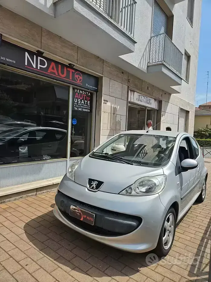 Usata Peugeot 107 54 CV (39 kW) 2008 Utilitaria