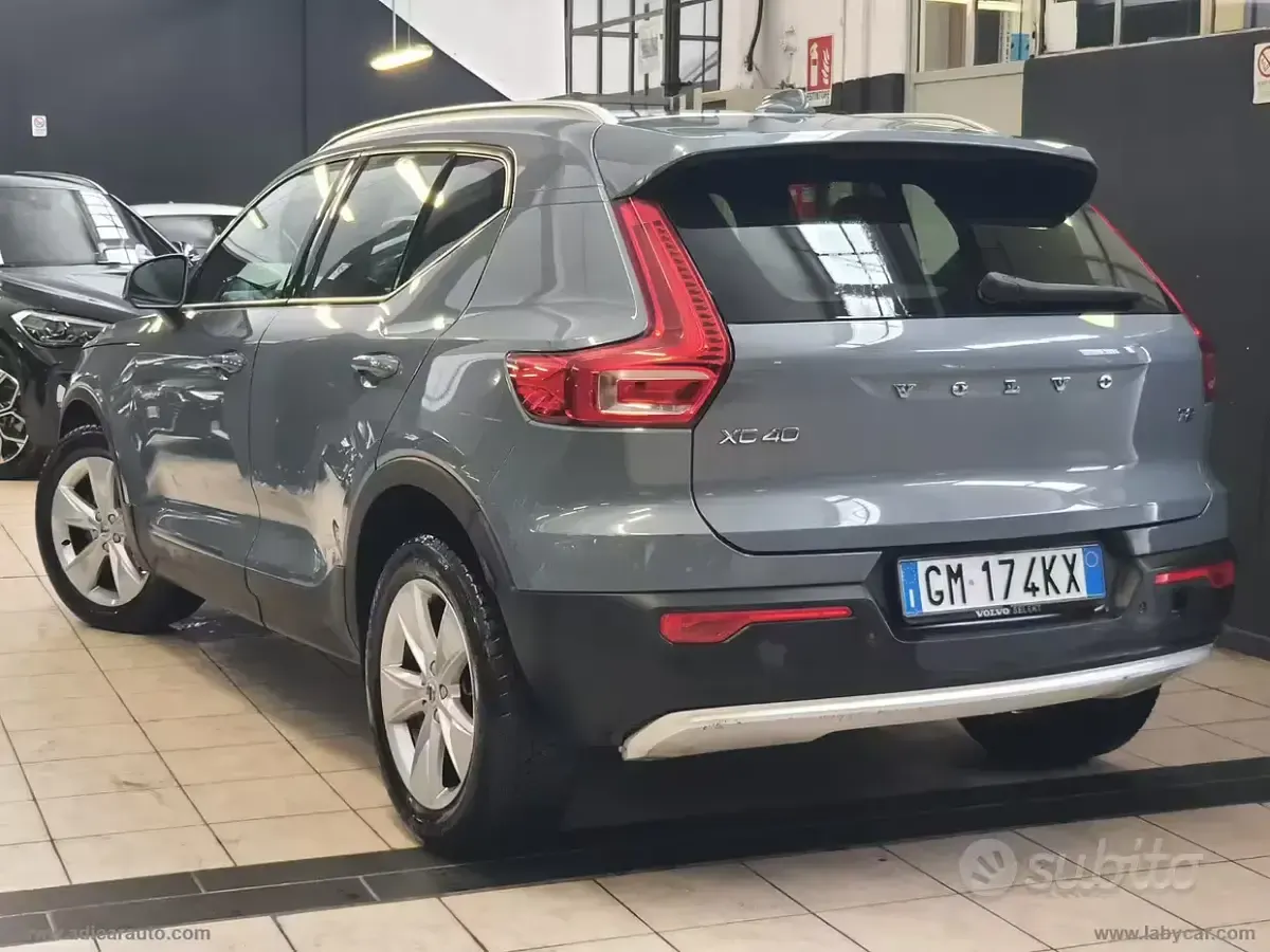 Usata Volvo XC40 Core 129 CV (94 kW) 2022 Blu/azzurro SUV